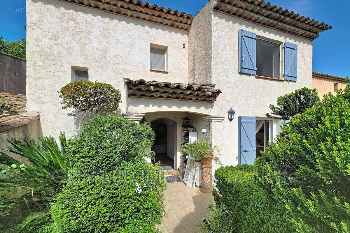 Maison à GRIMAUD