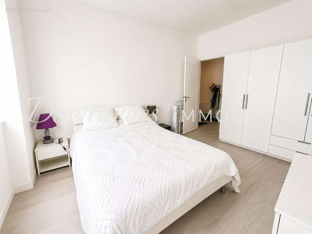 Maison 104 m² à Payzac  - photo 4