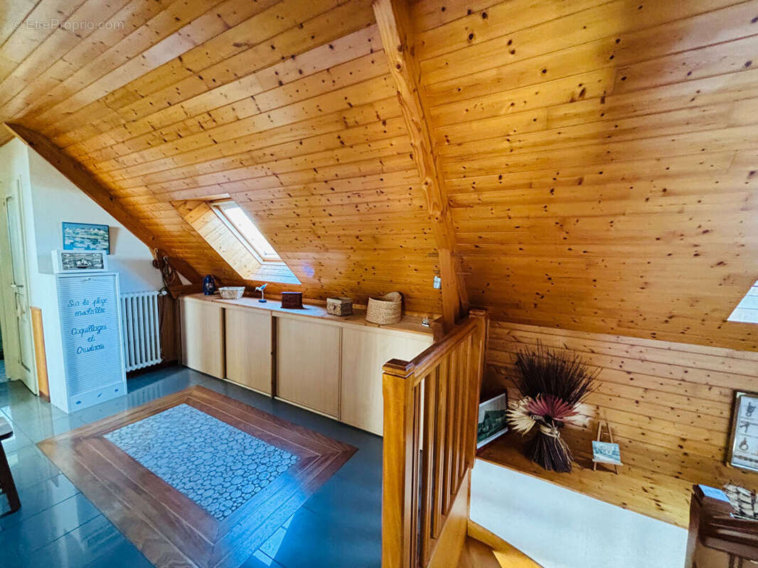 Maison à SAINT-LYPHARD