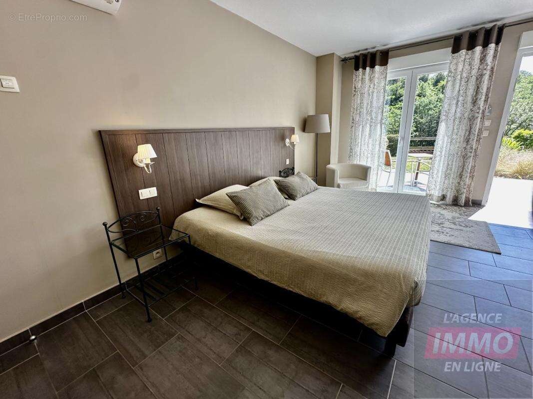 Maison 700 m² à Limoux  - photo 11