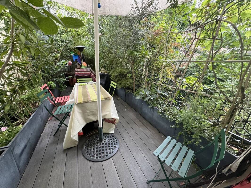 Appartement à PARIS-19E