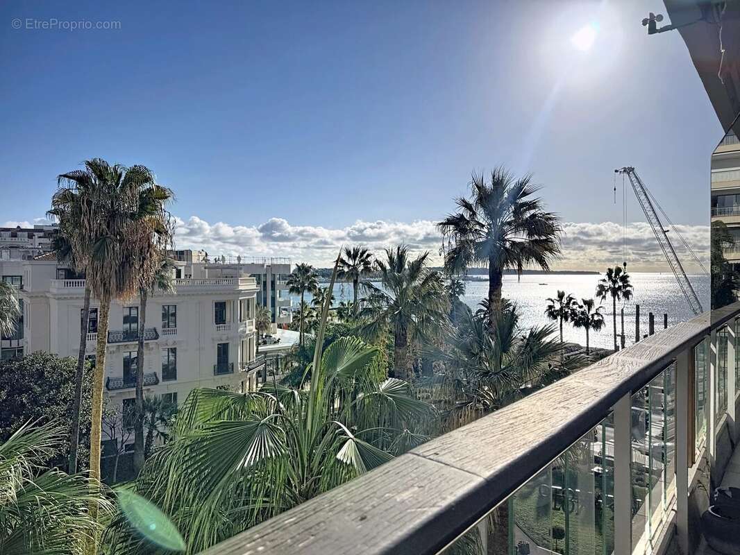 Appartement à CANNES