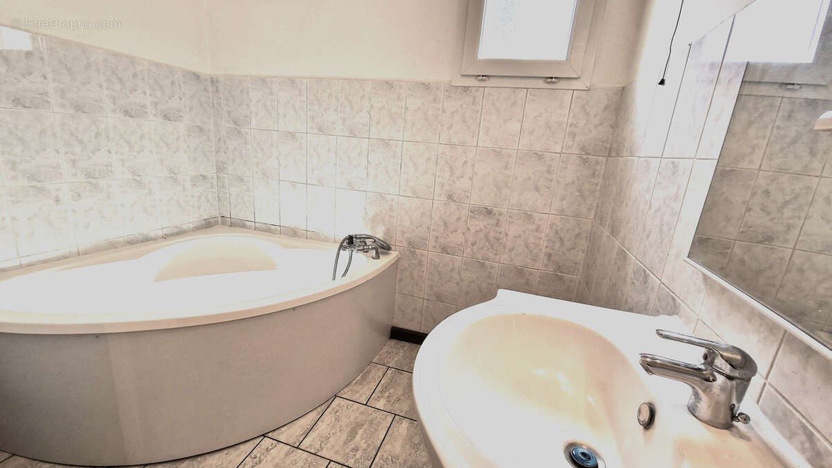 Maison à SAINT-DENIS