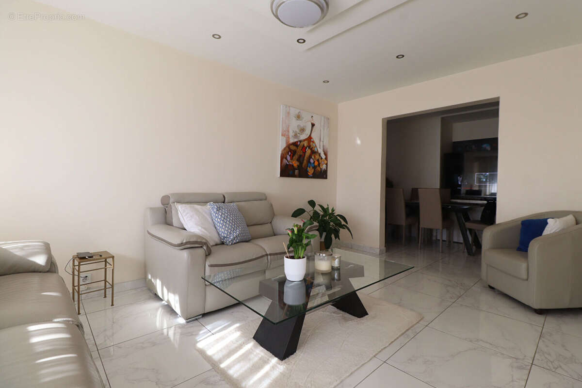 Appartement à PIERREFITTE-SUR-SEINE