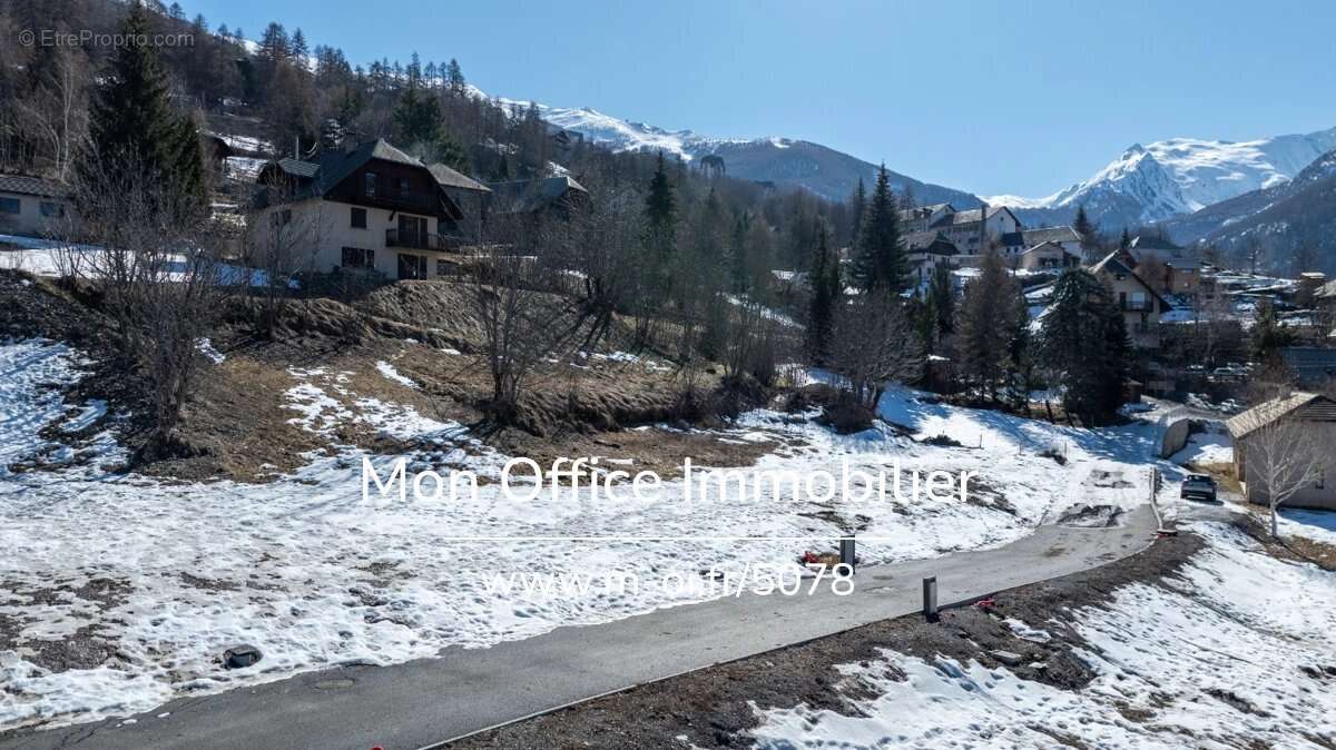 Terrain à LES ORRES