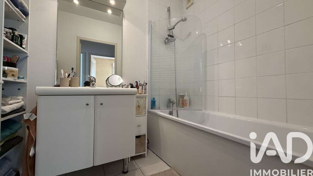Photo 8 - Appartement à AVRILLE