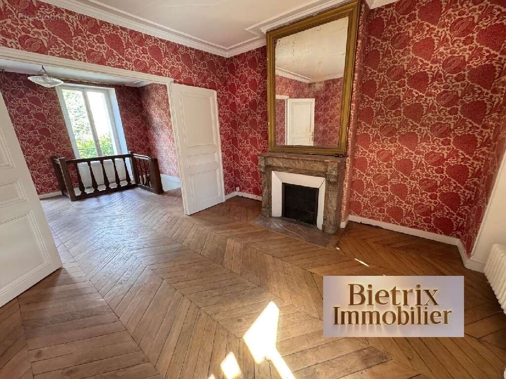 Maison à L&#039;ISLE-ADAM