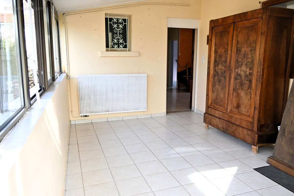 Maison à CURDIN