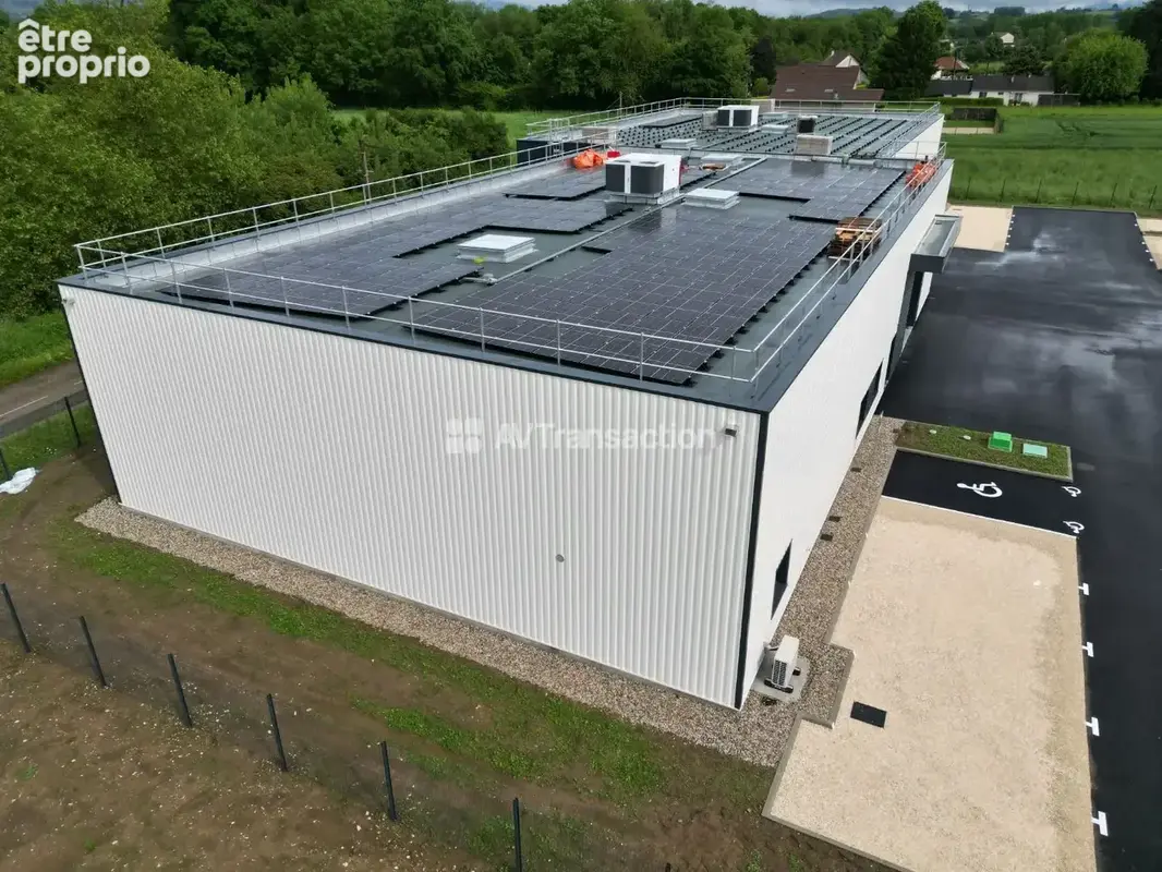 1379 m² à Aoste  - photo 7