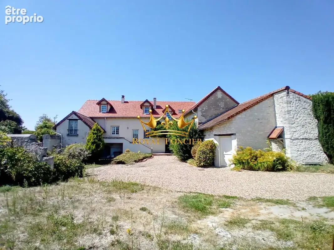 Maison ancienne de 154 m2 avec studio  - Maison à LES ORMES