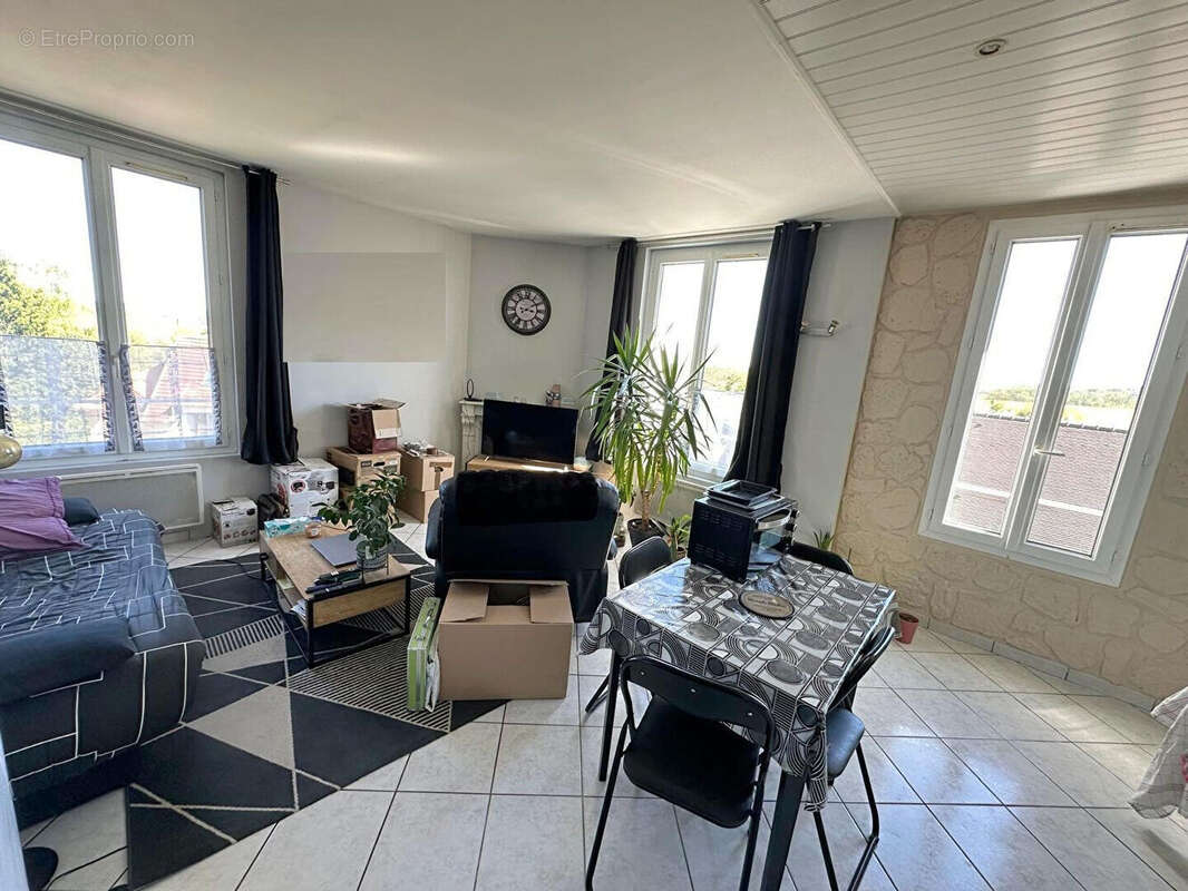 Appartement à LE HEAULME