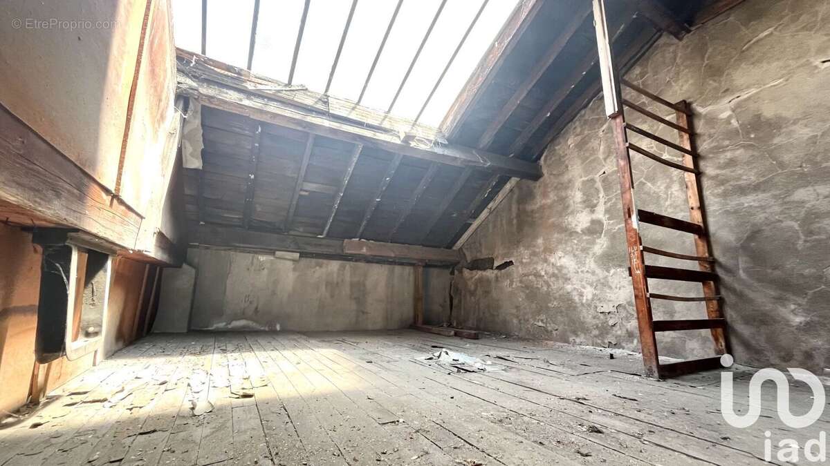 Photo 8 - Parking à SAINT-ETIENNE