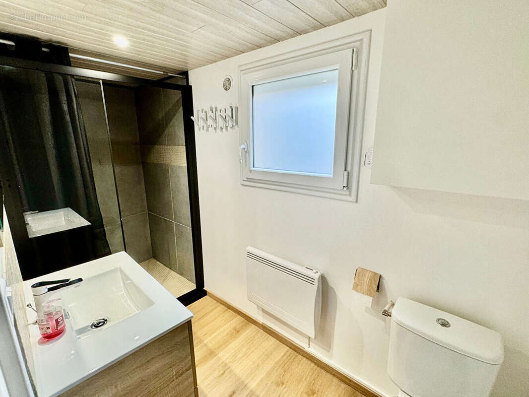 SAINT-GERMAIN-LEMBRON / Maison avec terrasse et balcon 4 chbs + F2 indépendant - photo 16