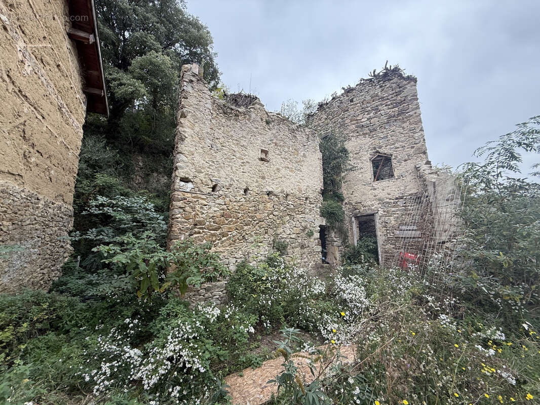 Maison à LIMONY