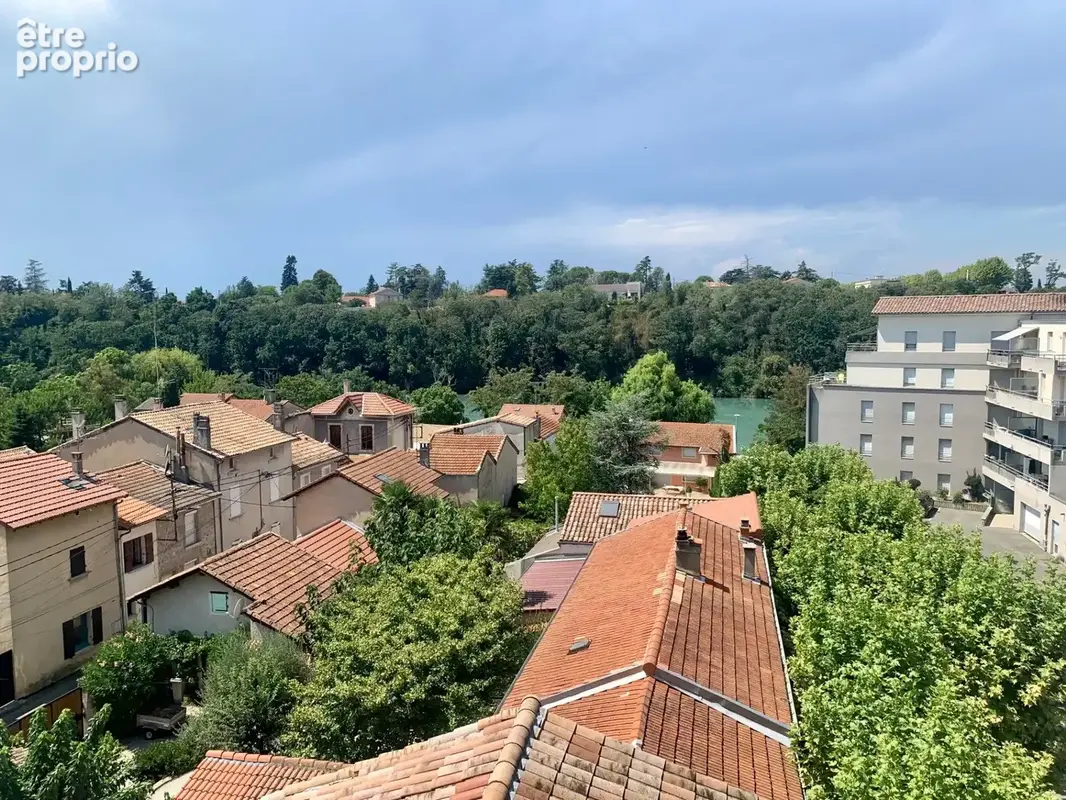 Appartement à BOURG-DE-PEAGE