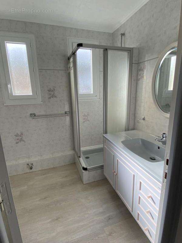 Appartement à FOUGERES