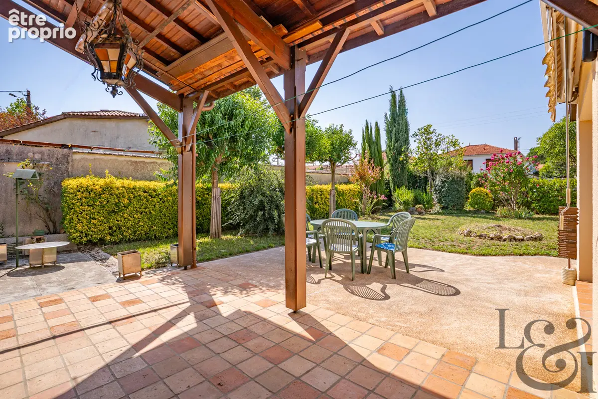 Villa traditionnelle avec garage attenant à vendre à Villeneuve-sur-Lot - photo 16