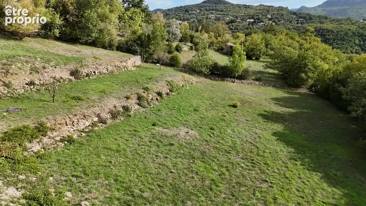 En EXCLUSIVITE Ancien Mazet de 93m2 + 40m2 de Stockage + Source le tout sur 6022m2 de terrain avec vue - photo 18