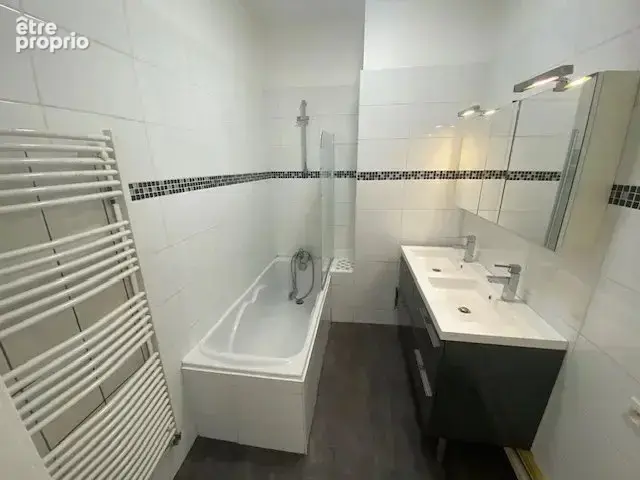 Immeuble au centre-ville de Mulhouse - photo 3