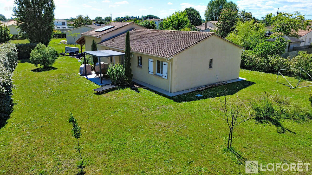 Maison Ambares Et Lagrave  4 pièce(s) 130 m2 - photo 3