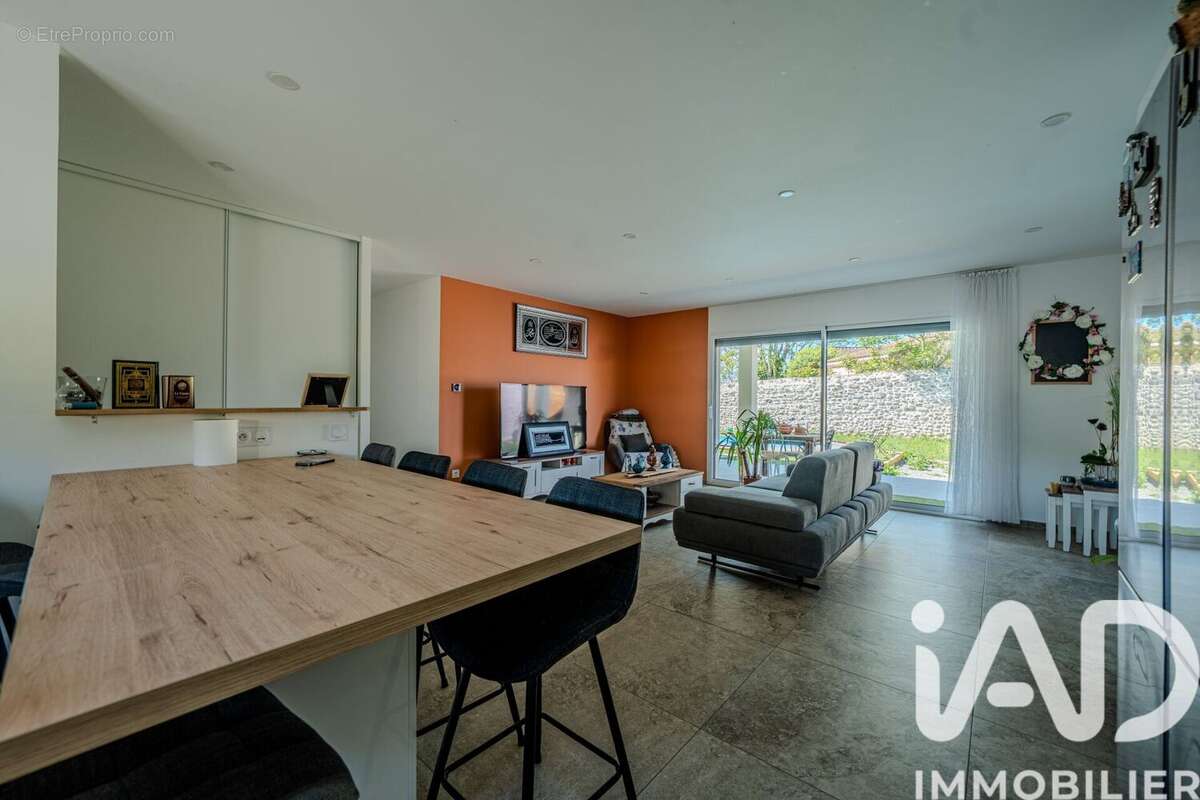 Maison 115 m² à Saint-Didier-Sous-Aubenas  - photo 3