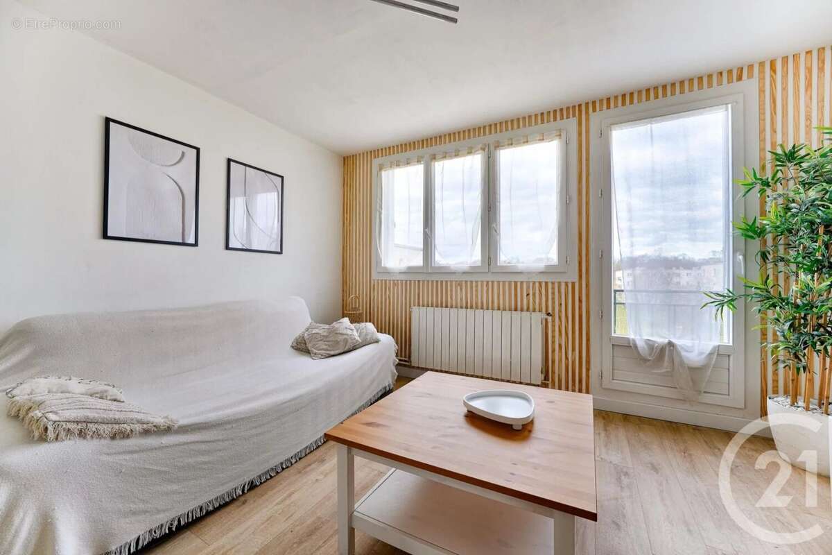 Appartement à LE PLESSIS-TREVISE