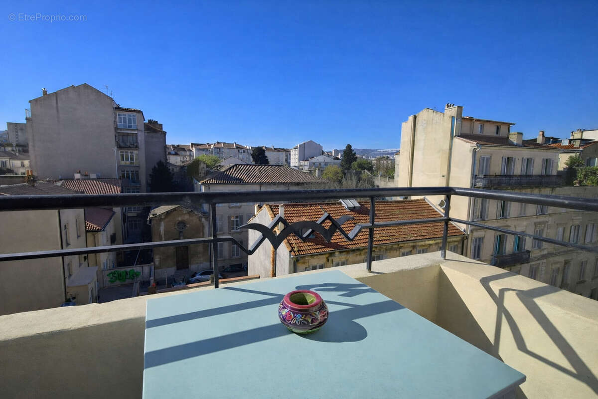 Appartement à MARSEILLE-8E