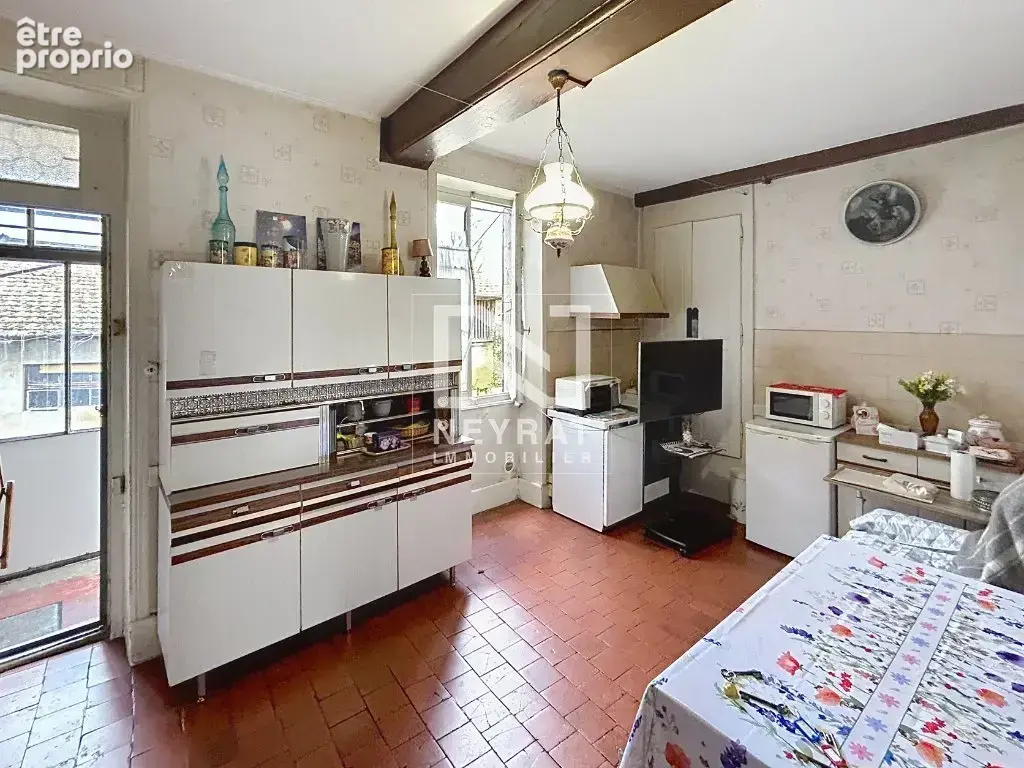 Maison en pierres avec dépendances à rénover - photo 8