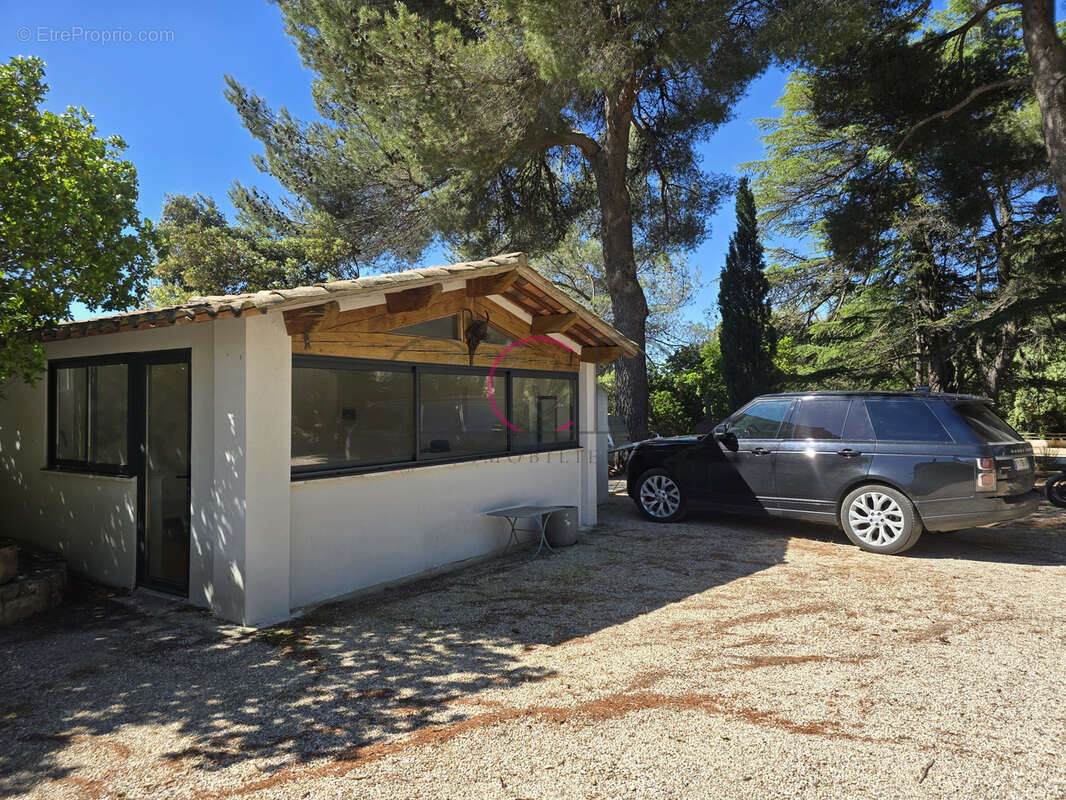 Maison à PELISSANNE