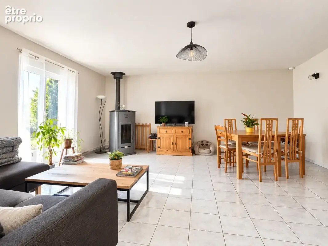 Maison - 120 m2 - 5 pièces - photo 4