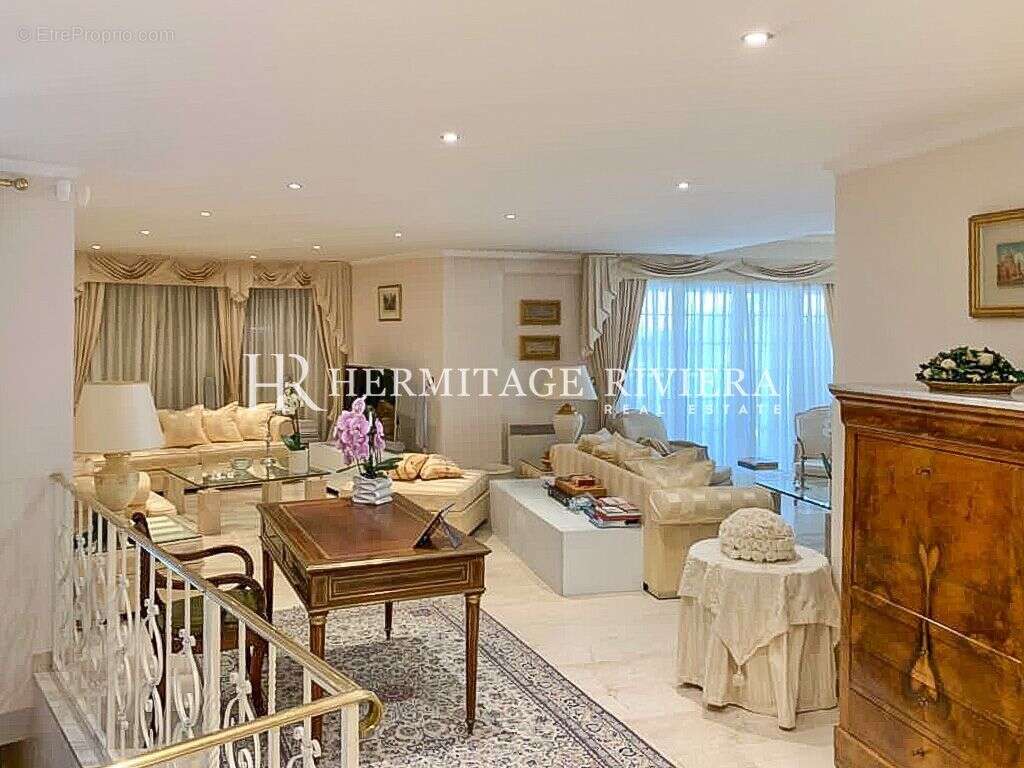 Maison à ROQUEBRUNE-CAP-MARTIN