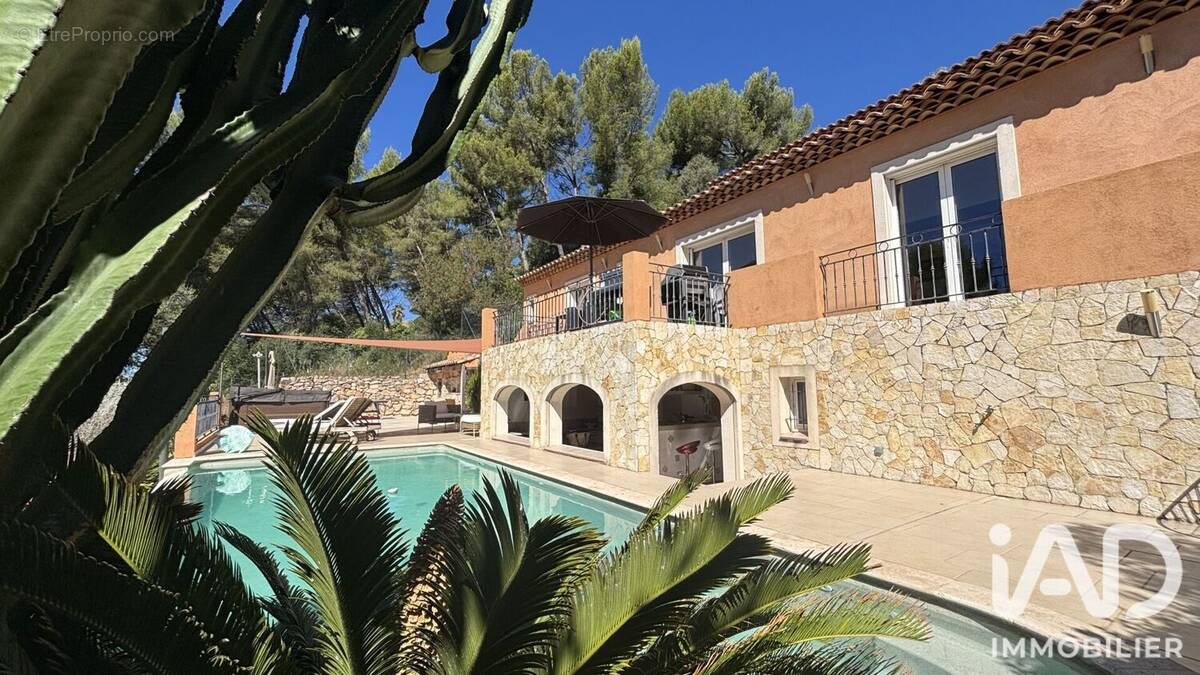 Photo 1 - Maison à OLLIOULES