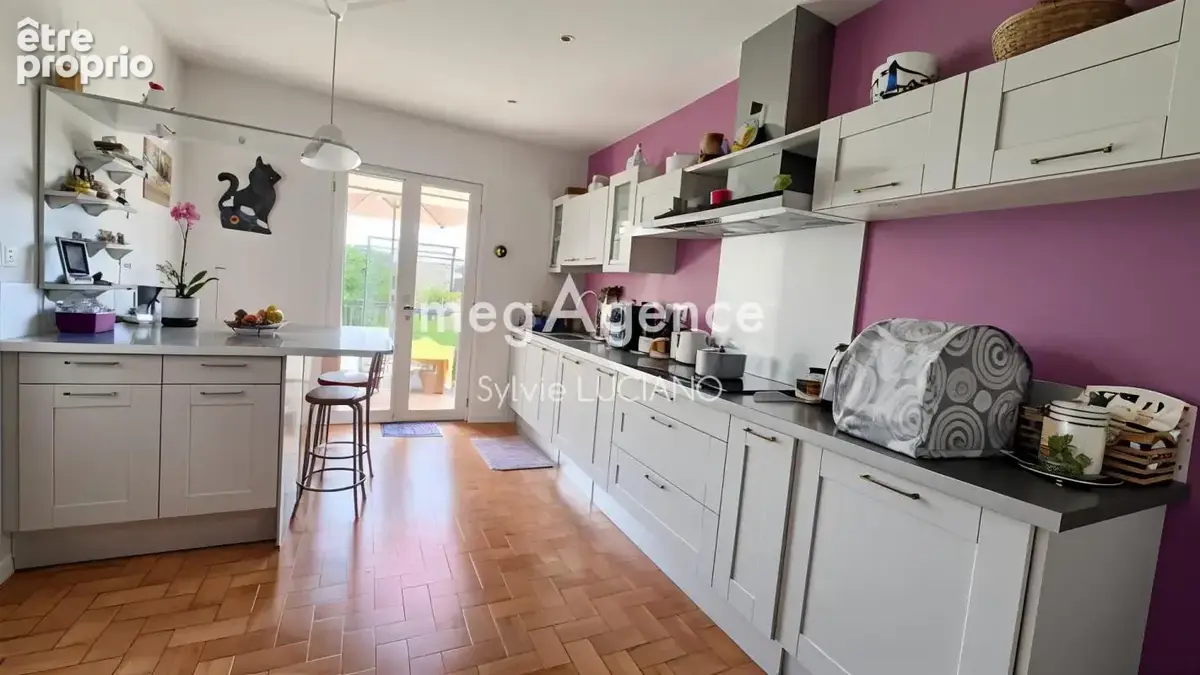 Plain pied, 3 chambres avec piscine - photo 3