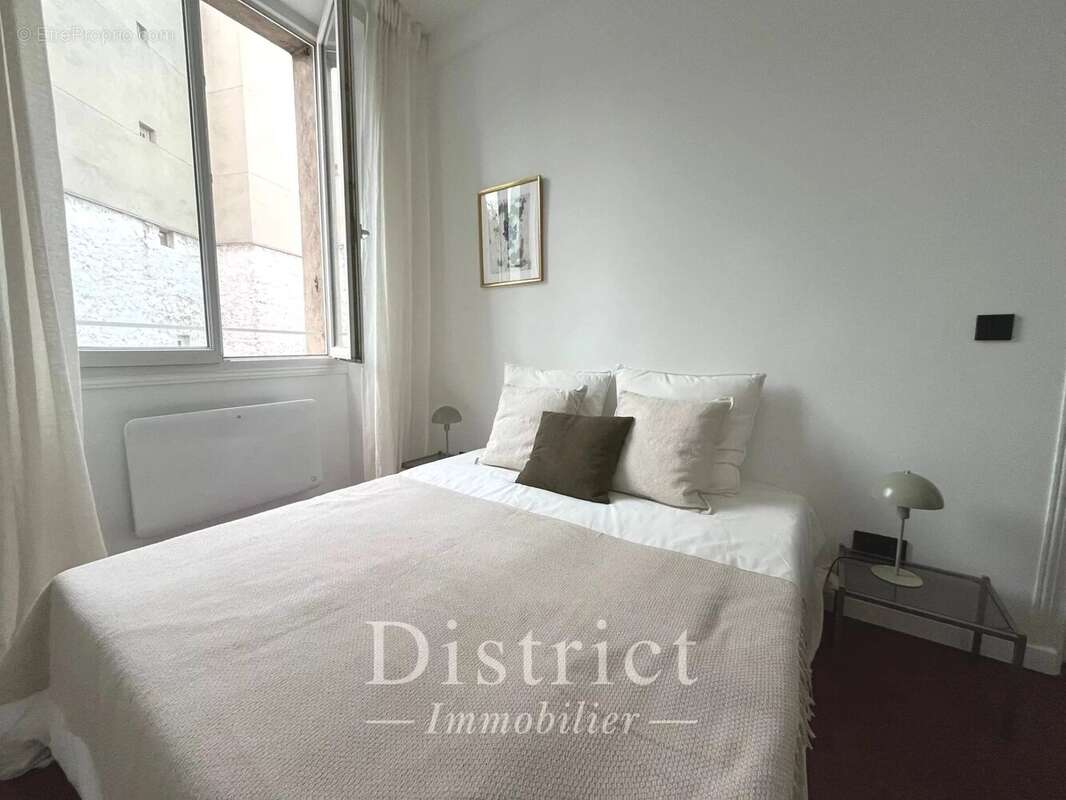 Appartement à PARIS-6E