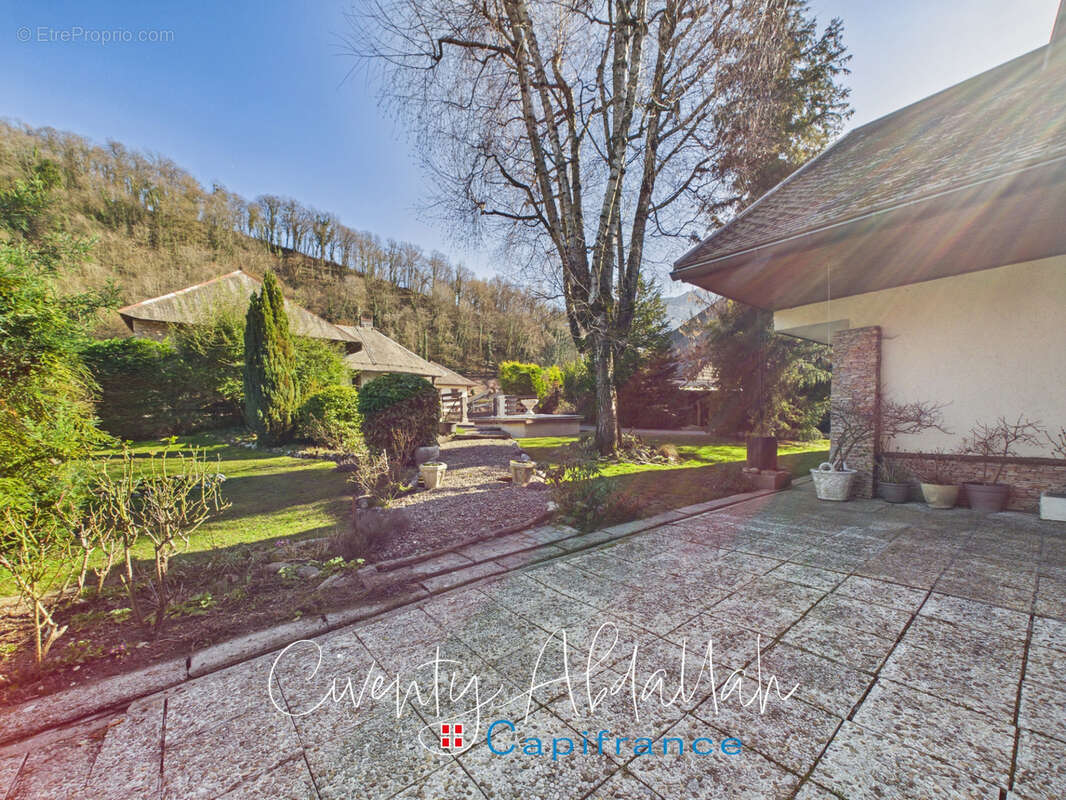 Grande propriété familiale sur 7 533 m² de terrain plat - photo 27