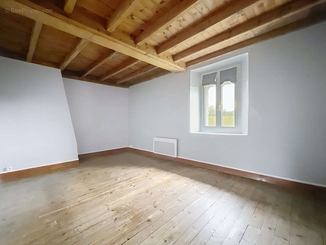 Maison à SAINT-GEORGES-MONTCOCQ