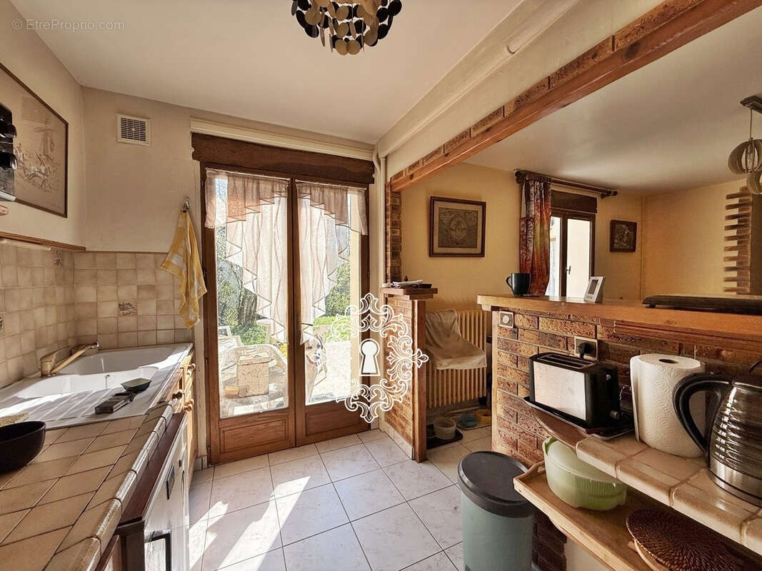 Maison à DONNEMARIE-DONTILLY