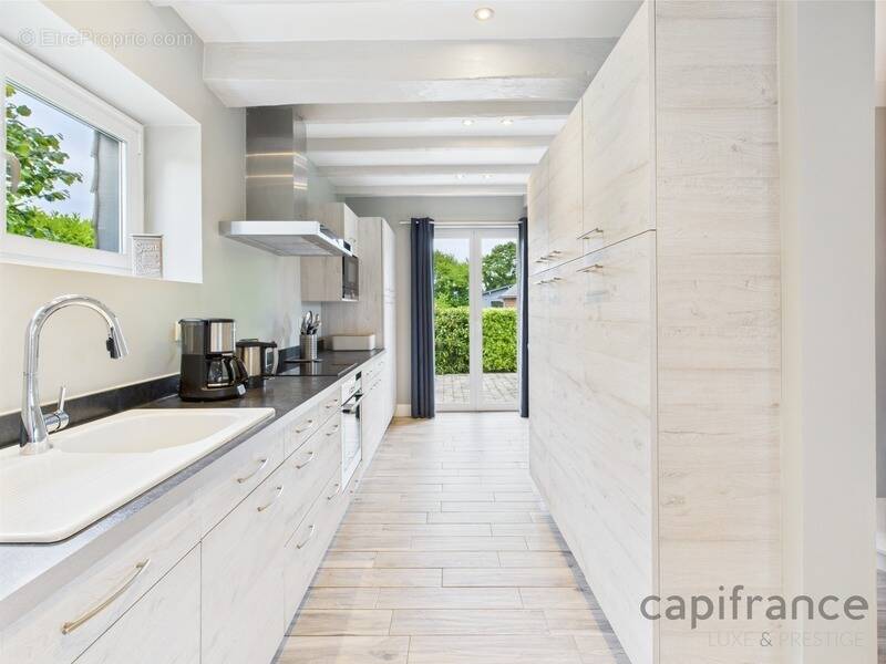 Maison à EQUEMAUVILLE