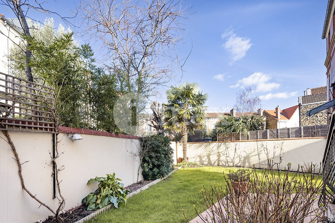 Maison à ASNIERES-SUR-SEINE