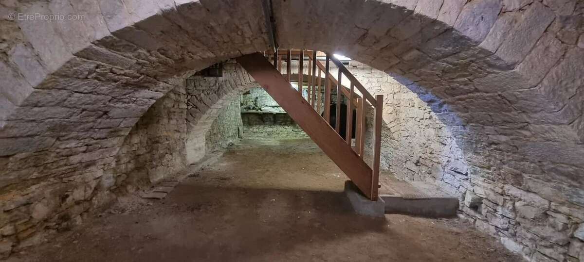 Maison de maître avec piscine et dépendances - photo 22