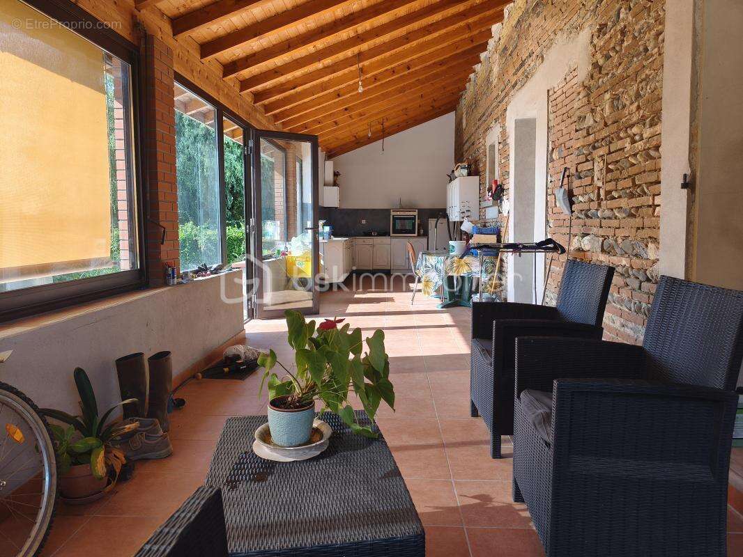 Maison trois chambres,  avec dépendances et terrain - photo 10