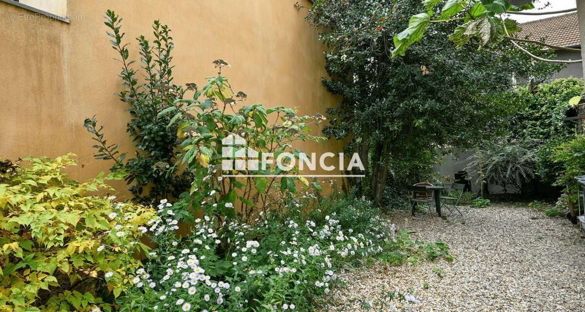 Appartement à VERSAILLES