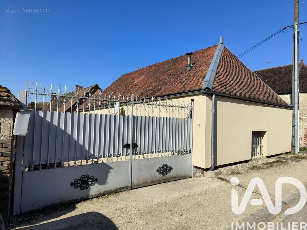 Maison 36 m² à Chailley  - photo 3
