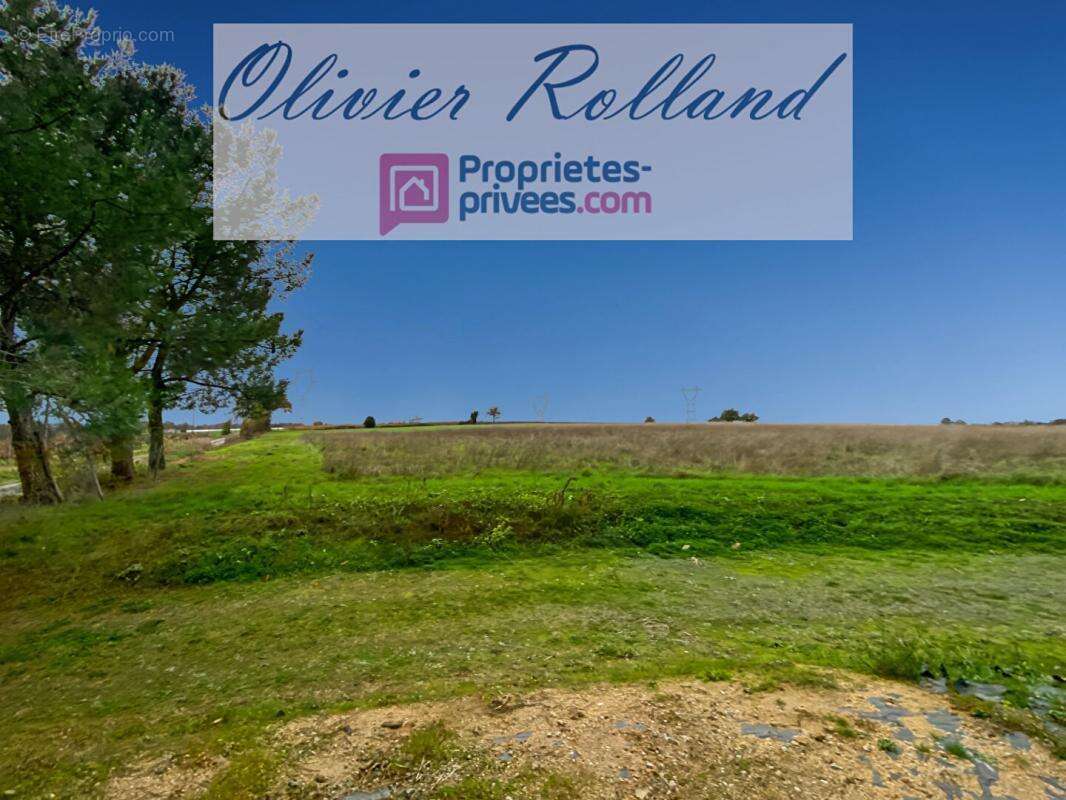 Maison à FAVERAYE-MACHELLES