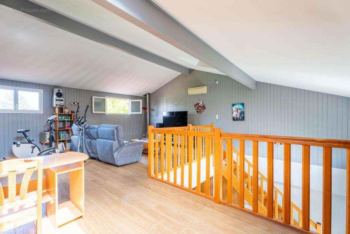 Maison à PONTCHARRA-SUR-TURDINE