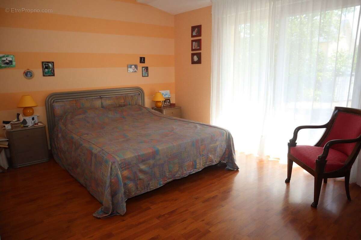 Maison à VILLEMANDEUR