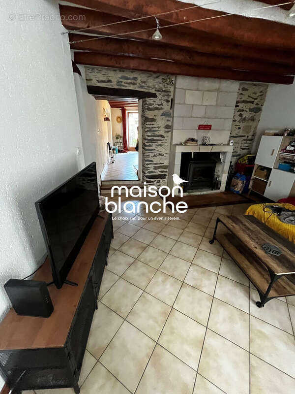 Maison à LES PONTS-DE-CE