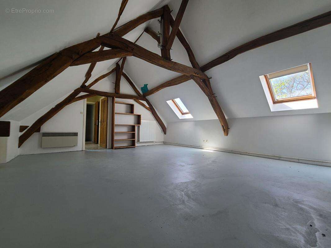 Maison 221 m² avec terrain de 5 000 m² - Mouliherne (49390) - photo 10