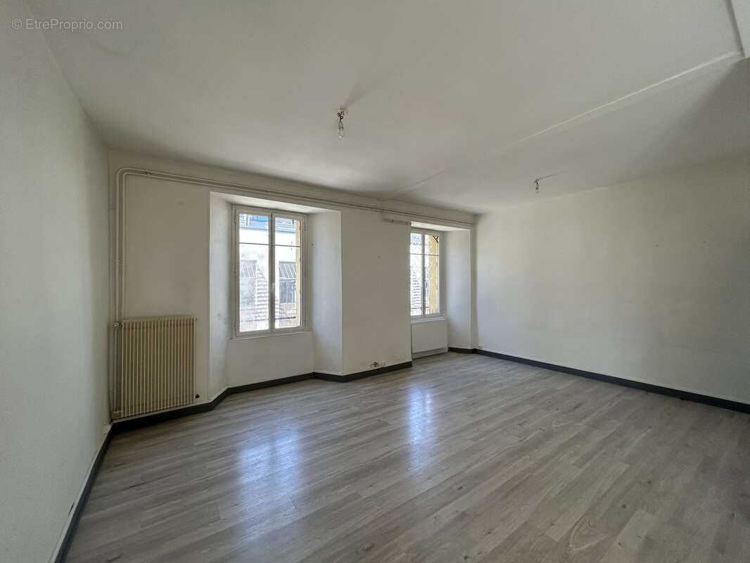 Appartement à LANGOGNE