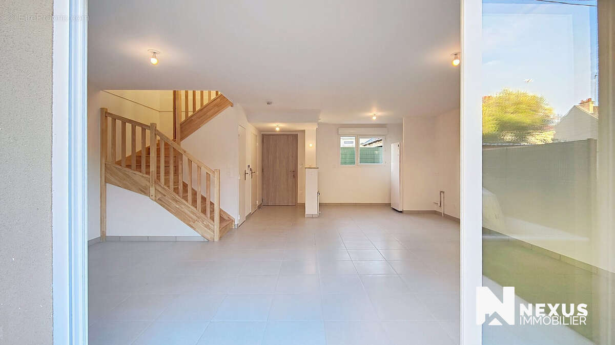 pièce de vie chaleureuse - Maison à SOTTEVILLE-LES-ROUEN